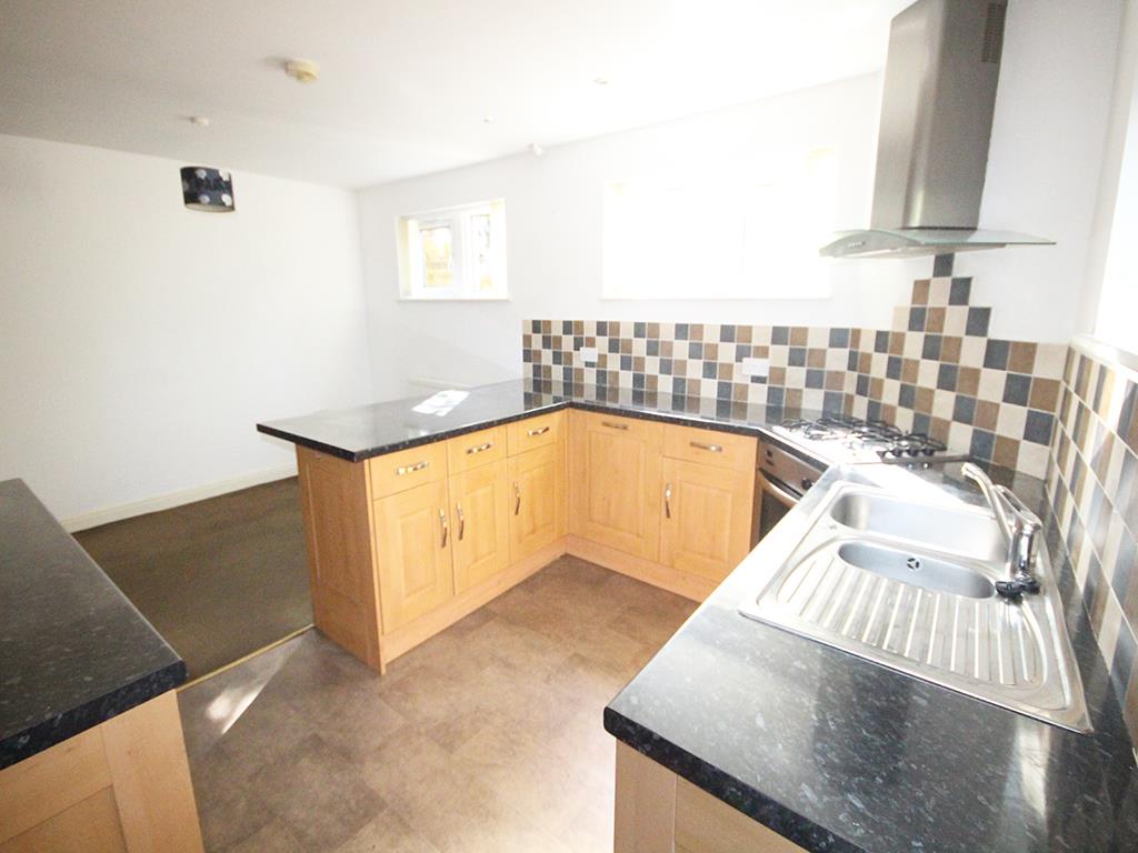 3 bedroom semi-detached house To Let in Barnoldswick - IMG_4603.jpg